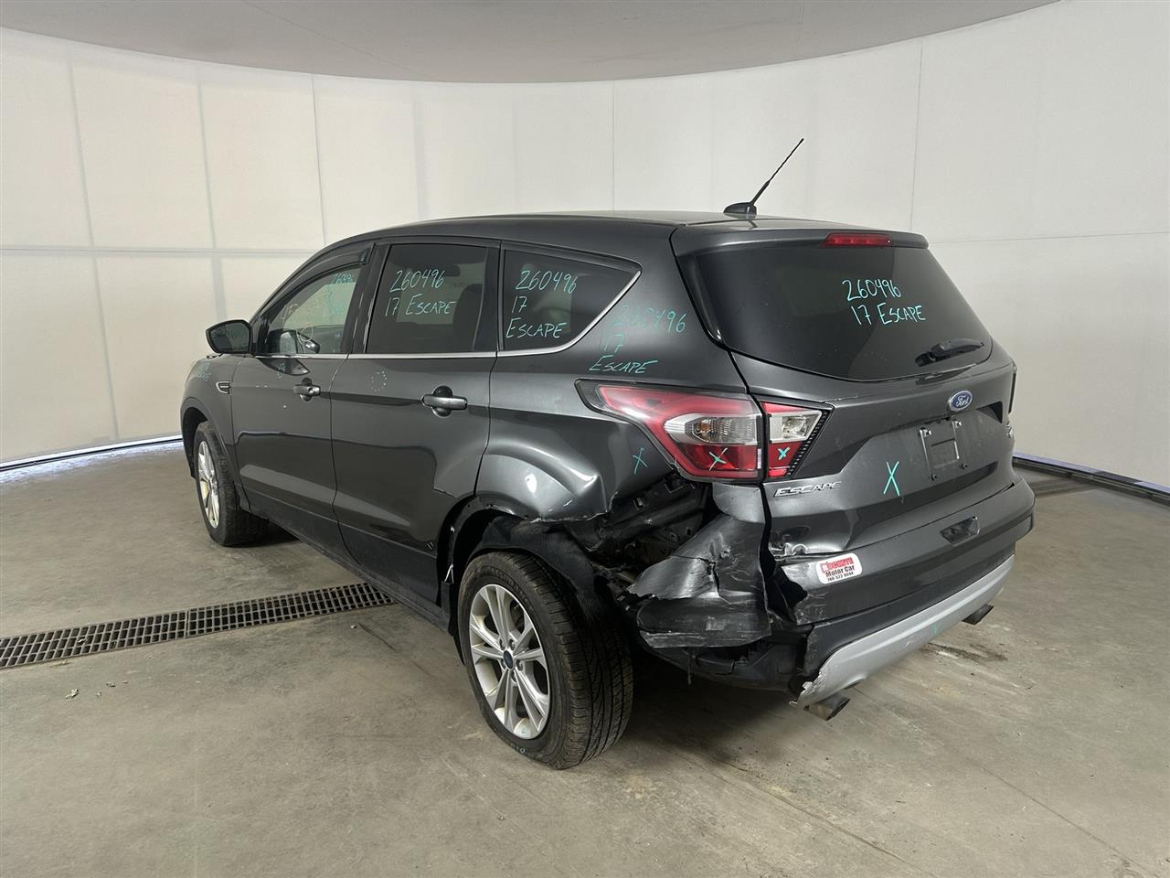 Vehicle/112844_03.jpg