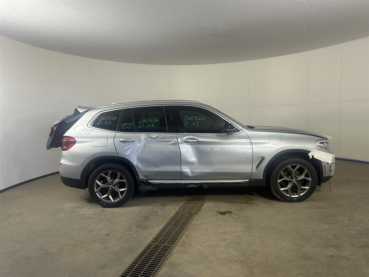 Vehicle/113410_05.jpg