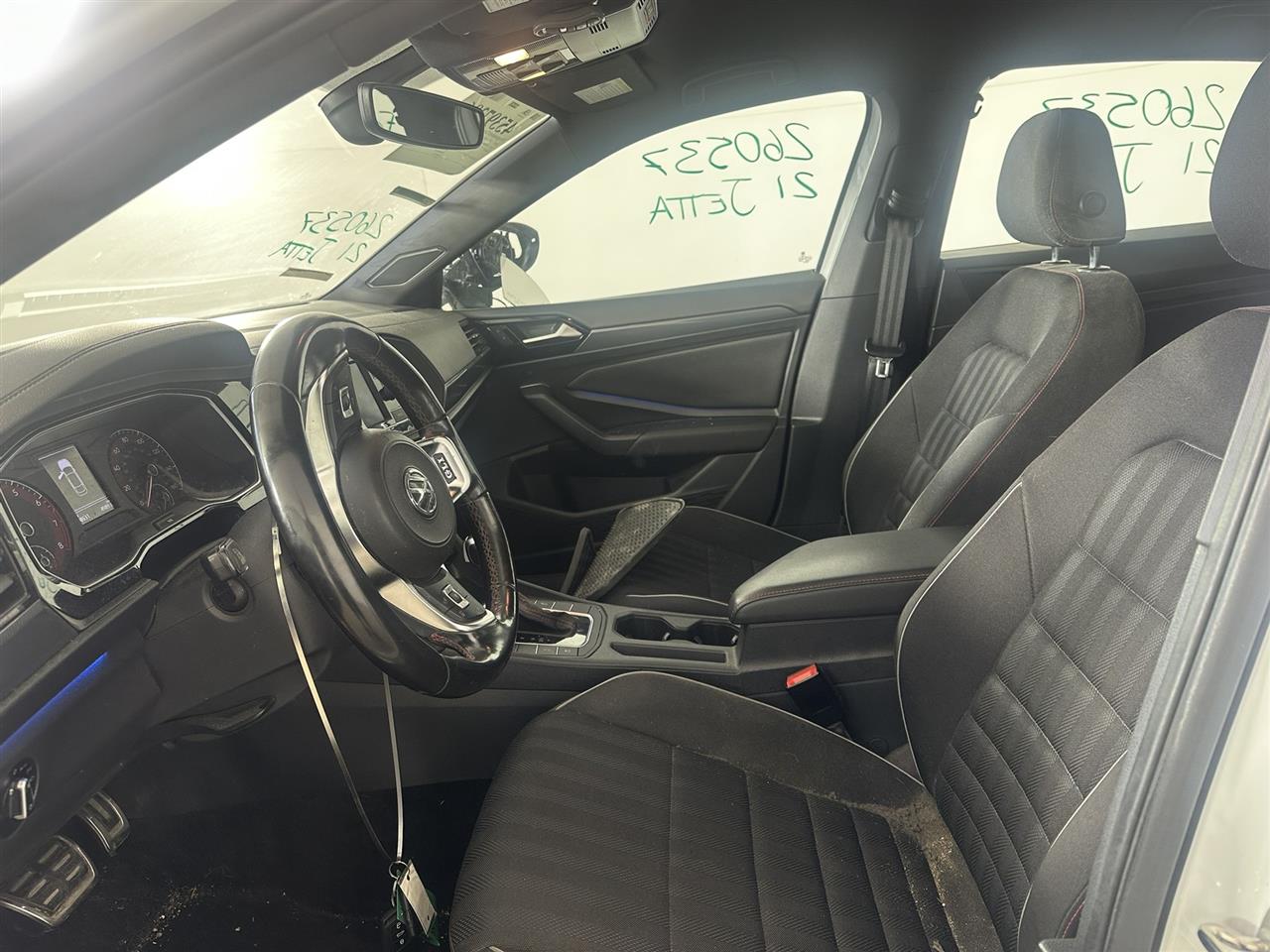 Vehicle/113482_07.jpg