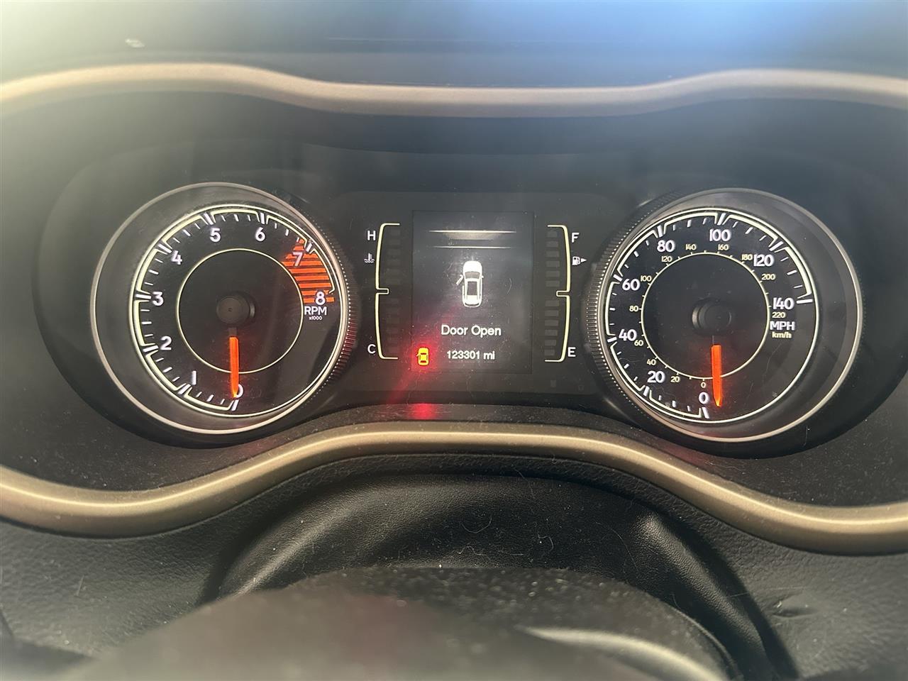 Vehicle/113495_08.jpg