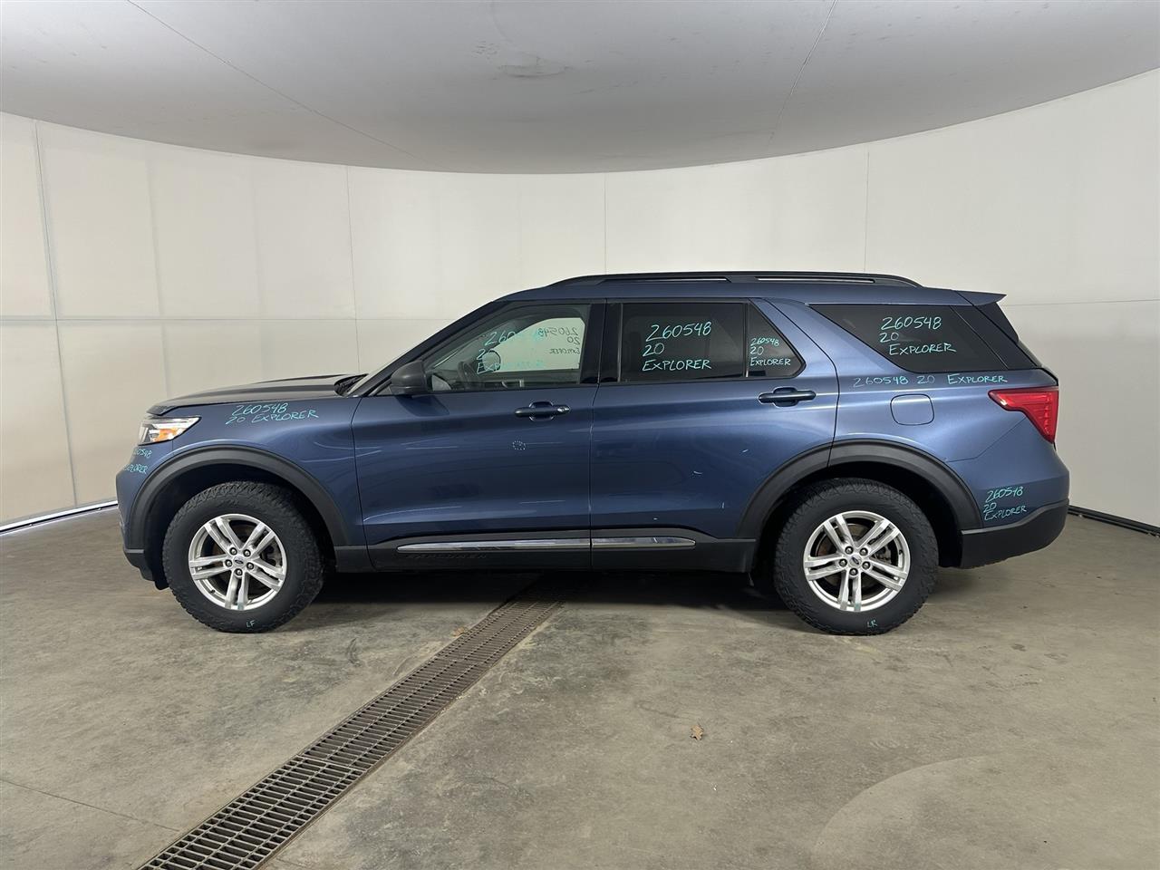 Vehicle/113532_02.jpg