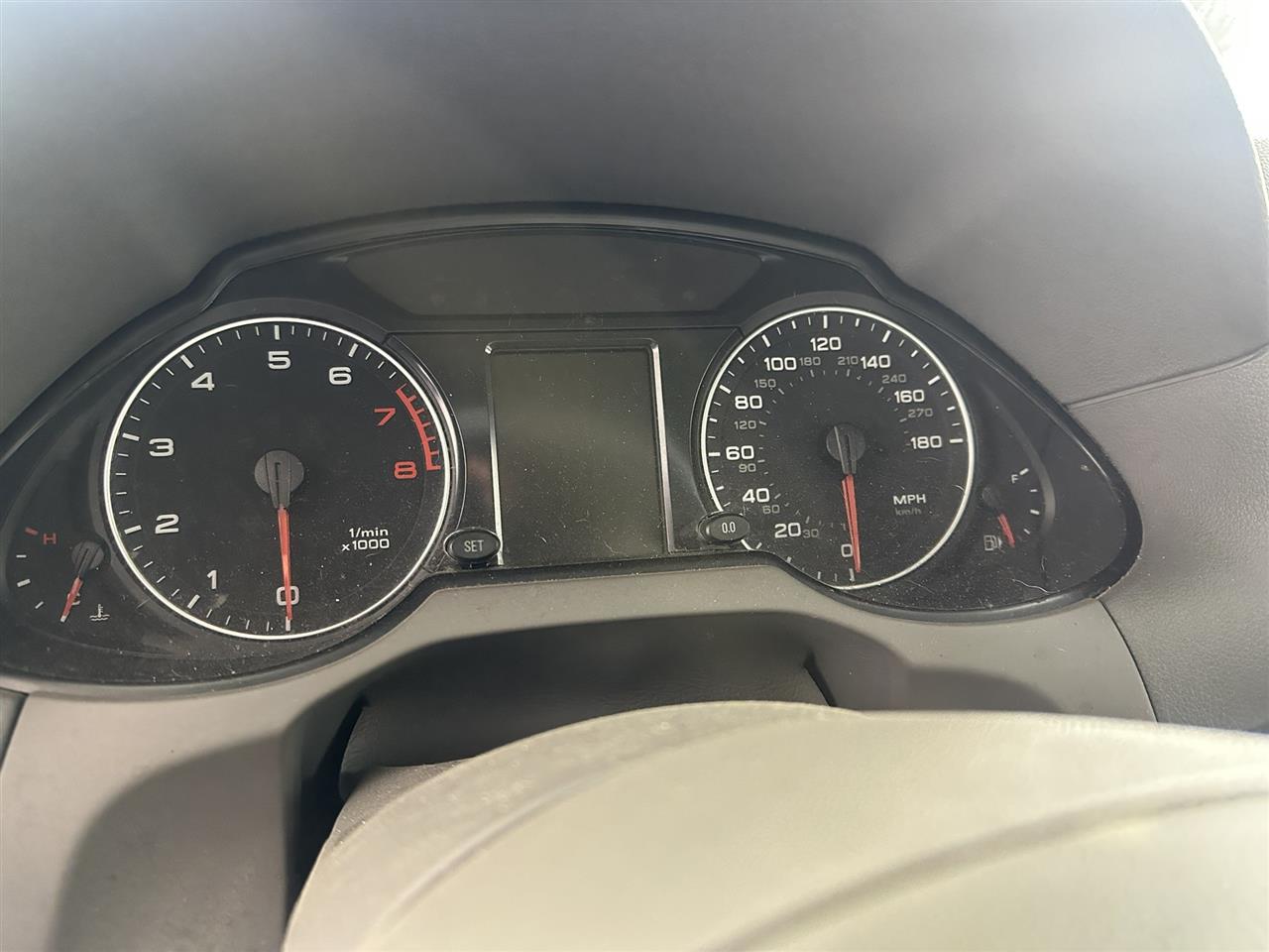 Vehicle/113711_08.jpg