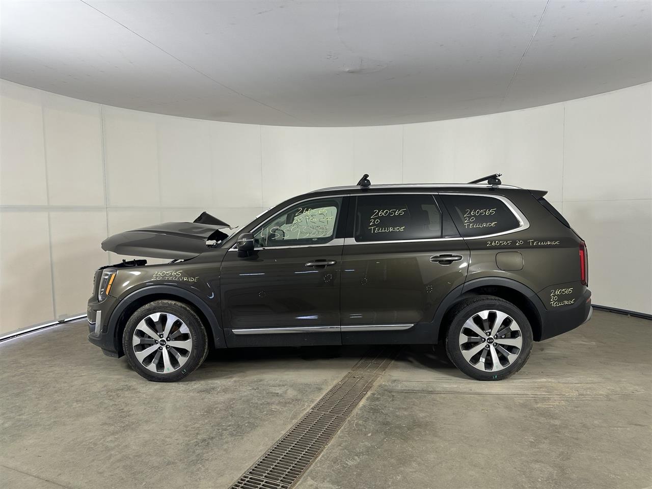 Vehicle/114104_02.jpg