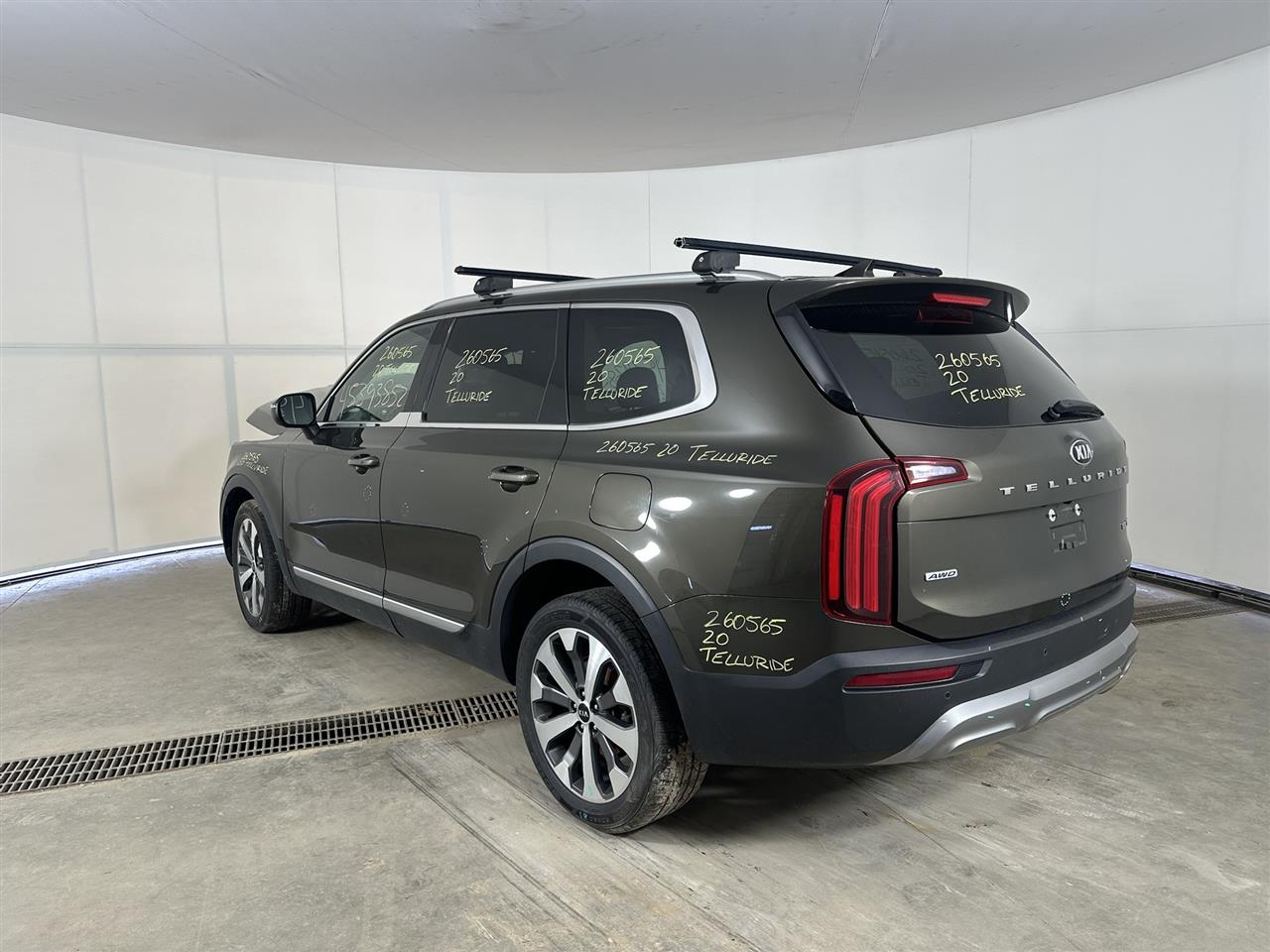Vehicle/114104_03.jpg
