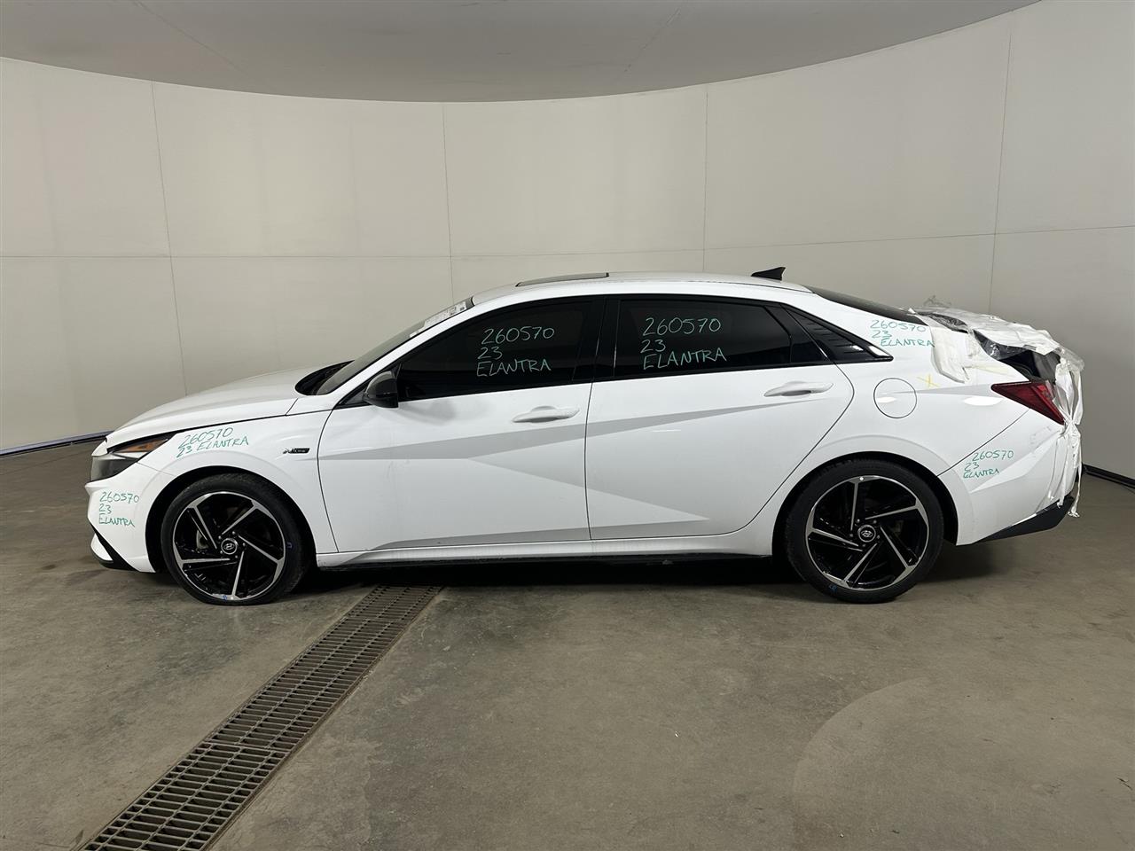 Vehicle/114178_02.jpg