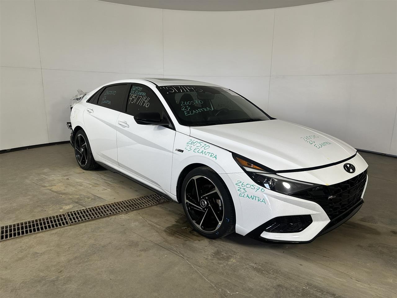 Vehicle/114178_06.jpg