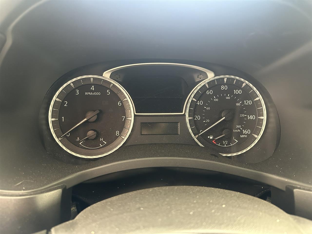 Vehicle/114198_08.jpg