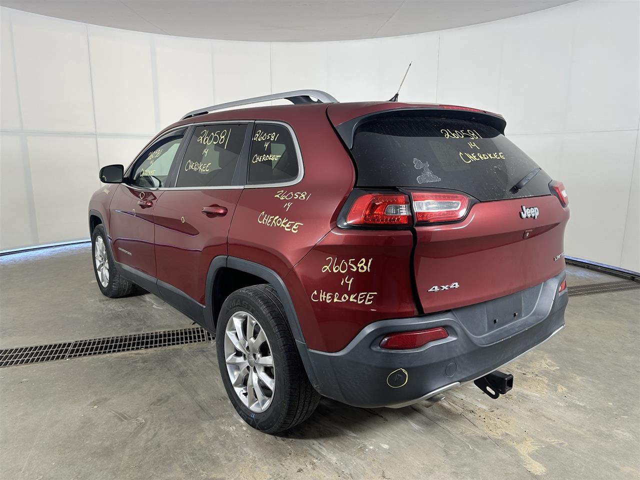 Vehicle/114260_03.jpg