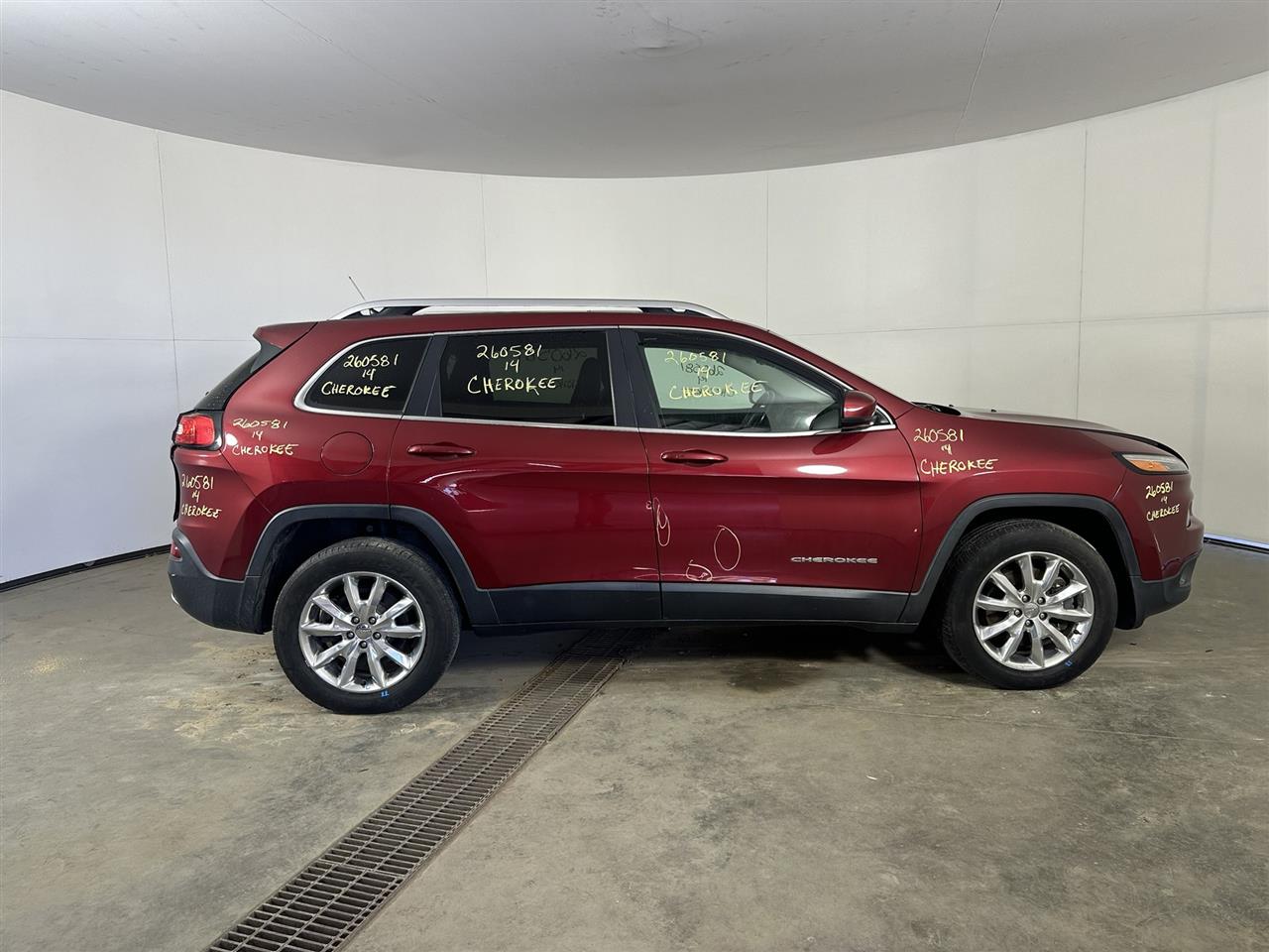 Vehicle/114260_05.jpg