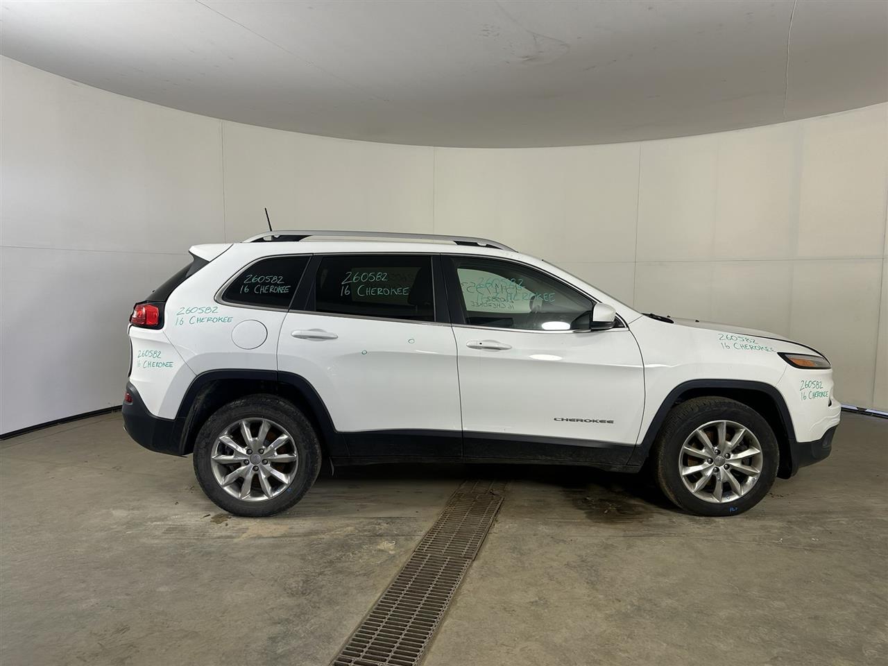 Vehicle/114263_05.jpg