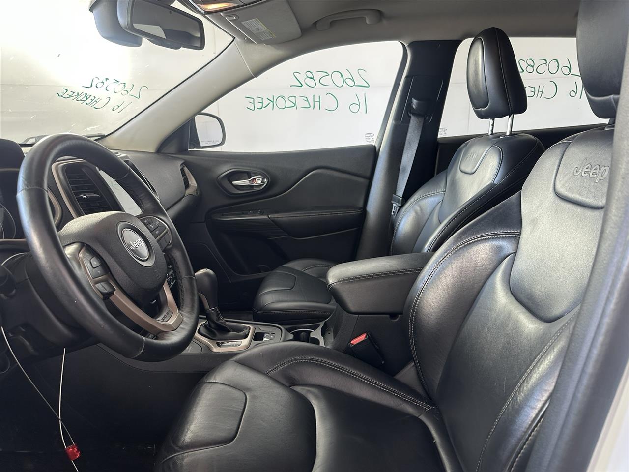 Vehicle/114263_07.jpg