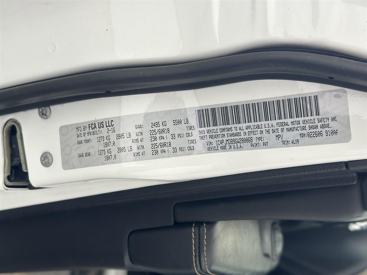 Vehicle/114263_09.jpg