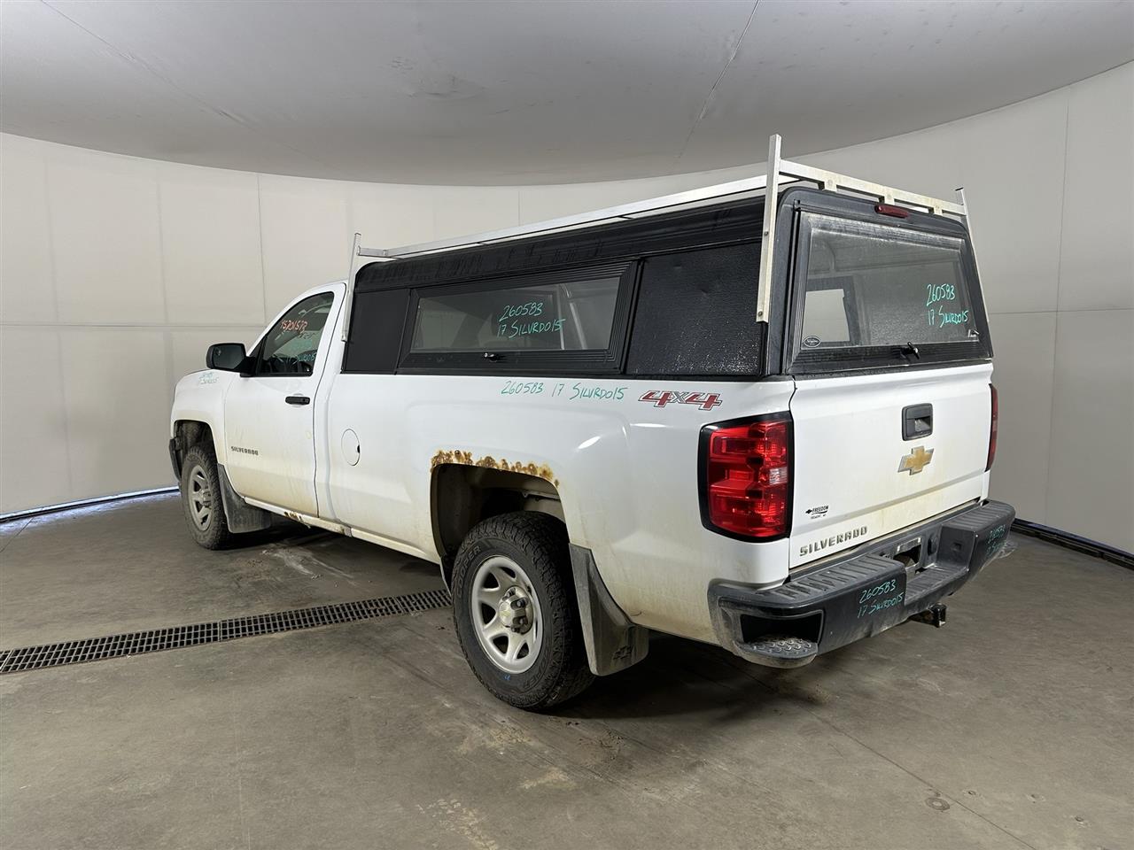 Vehicle/114264_03.jpg
