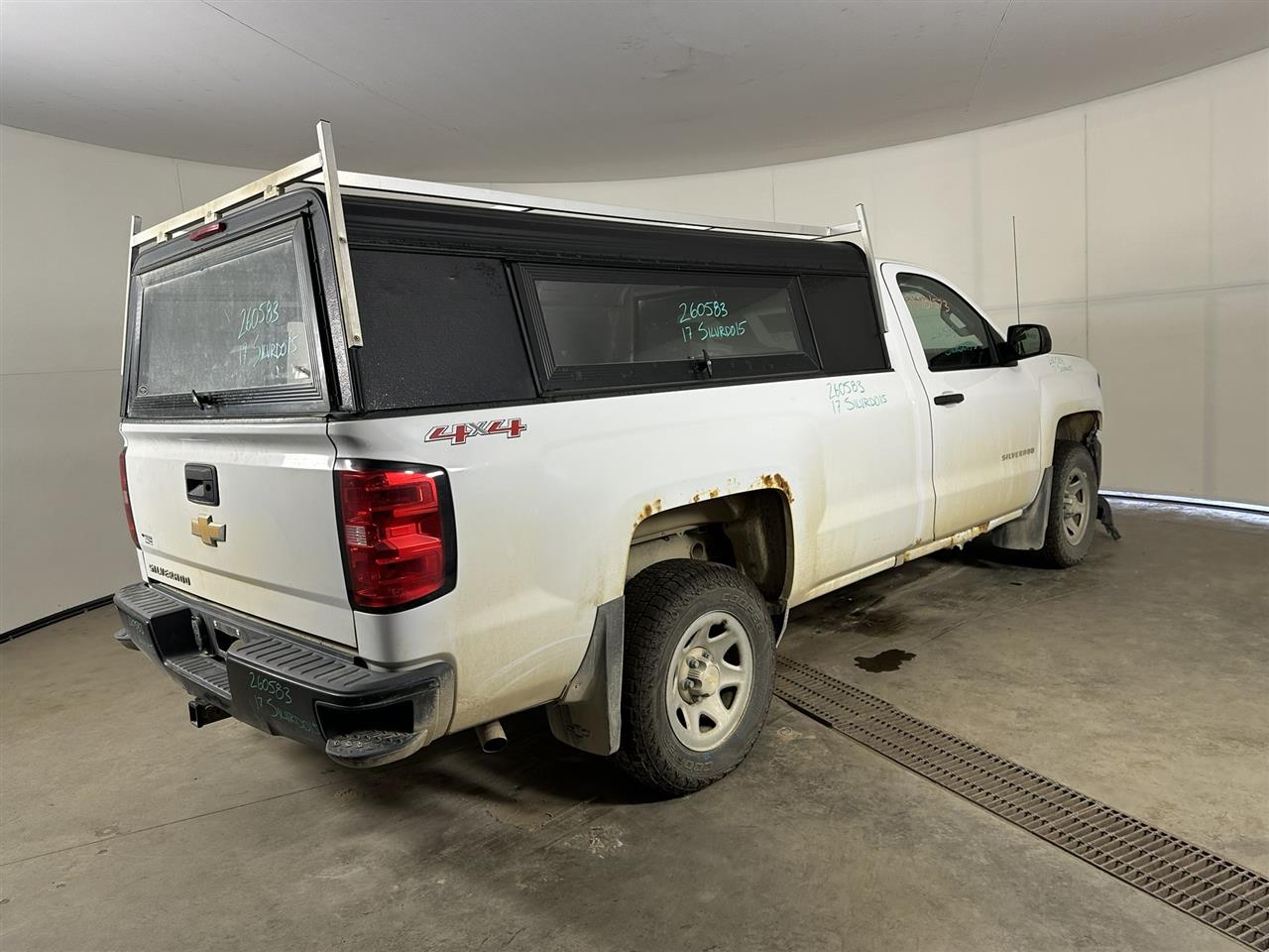 Vehicle/114264_04.jpg
