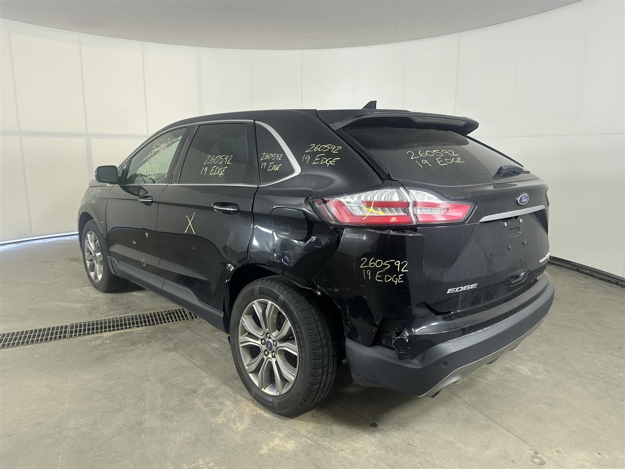 Vehicle/114326_03.jpg