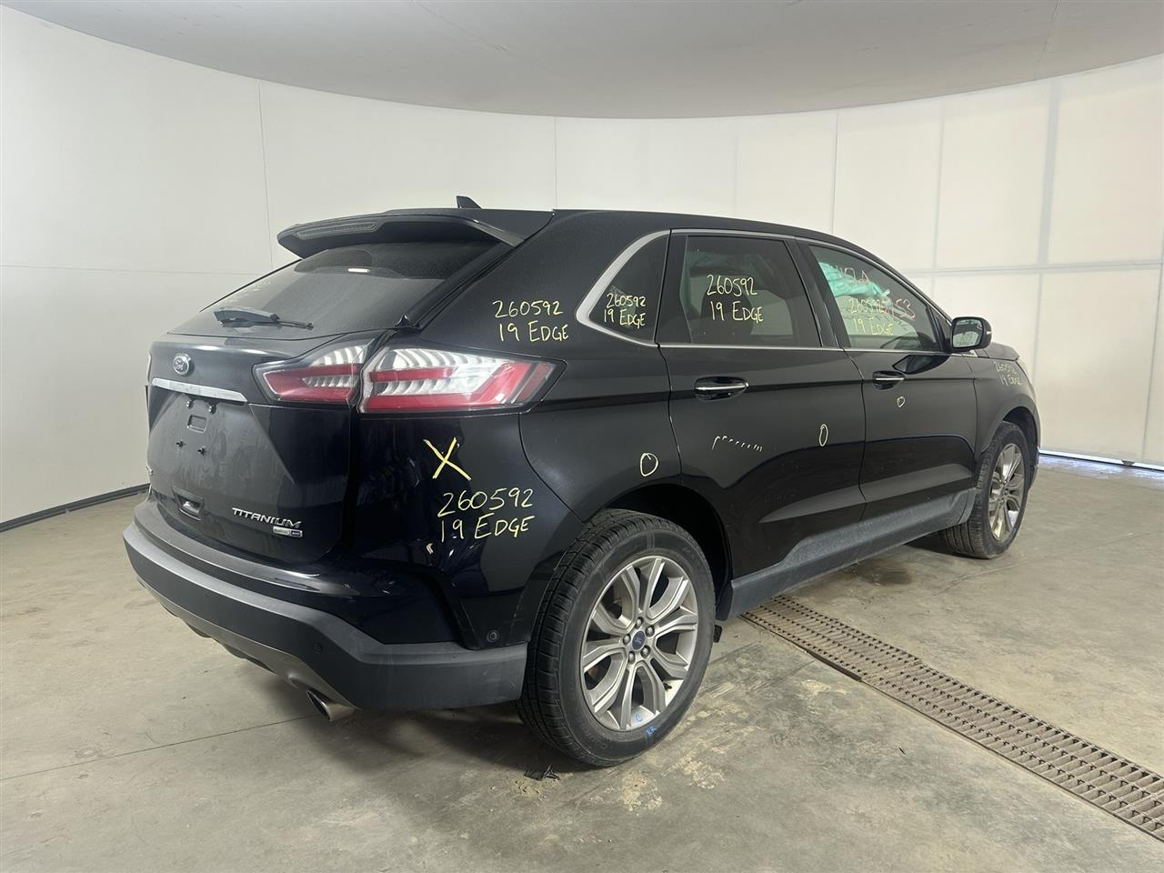 Vehicle/114326_04.jpg