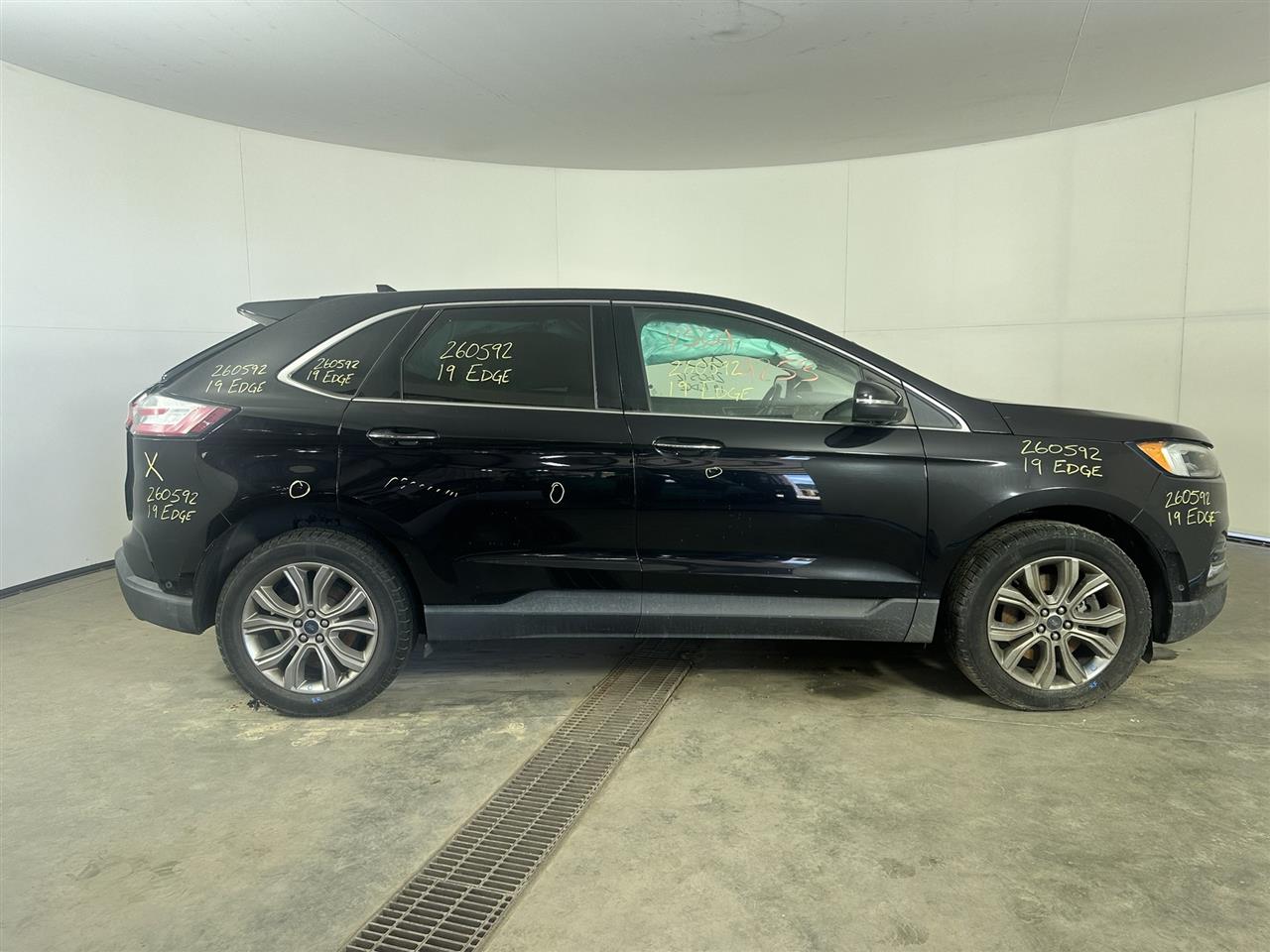 Vehicle/114326_05.jpg