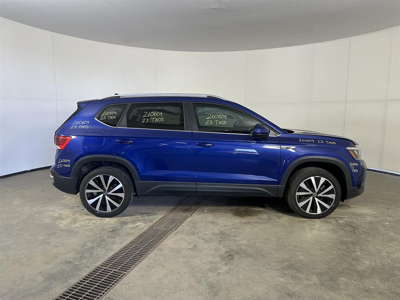 Vehicle/114577_05.jpg