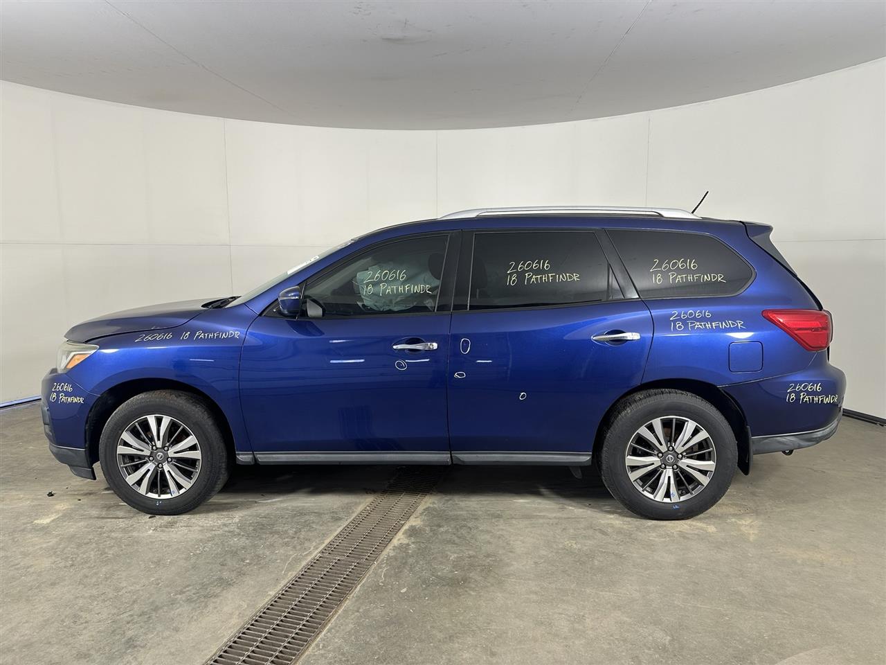 Vehicle/114625_02.jpg