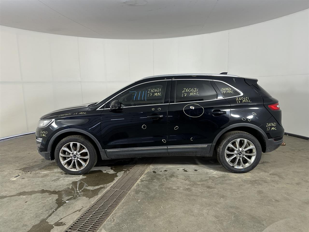 Vehicle/114641_02.jpg