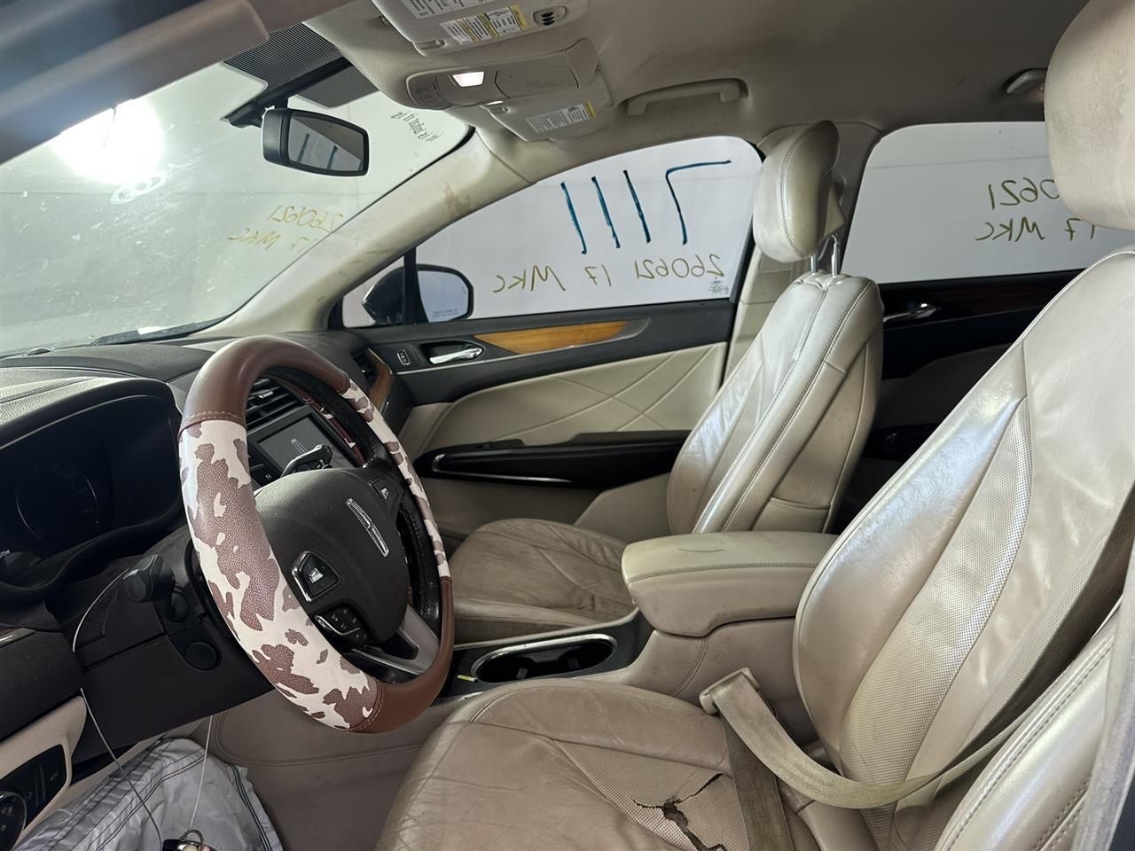 Vehicle/114641_07.jpg