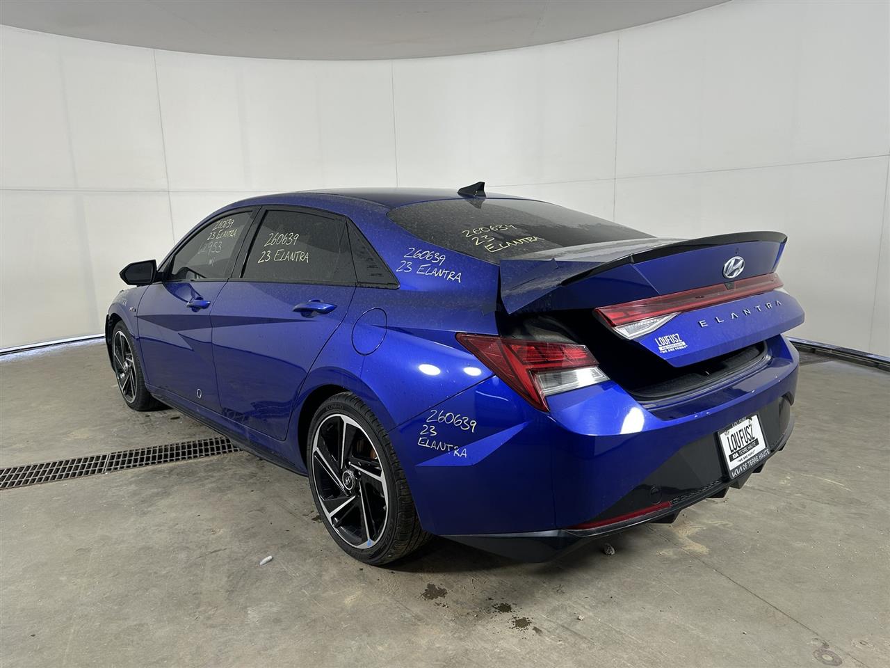 Vehicle/114982_03.jpg
