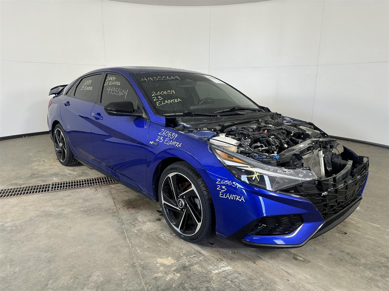 Vehicle/114982_06.jpg