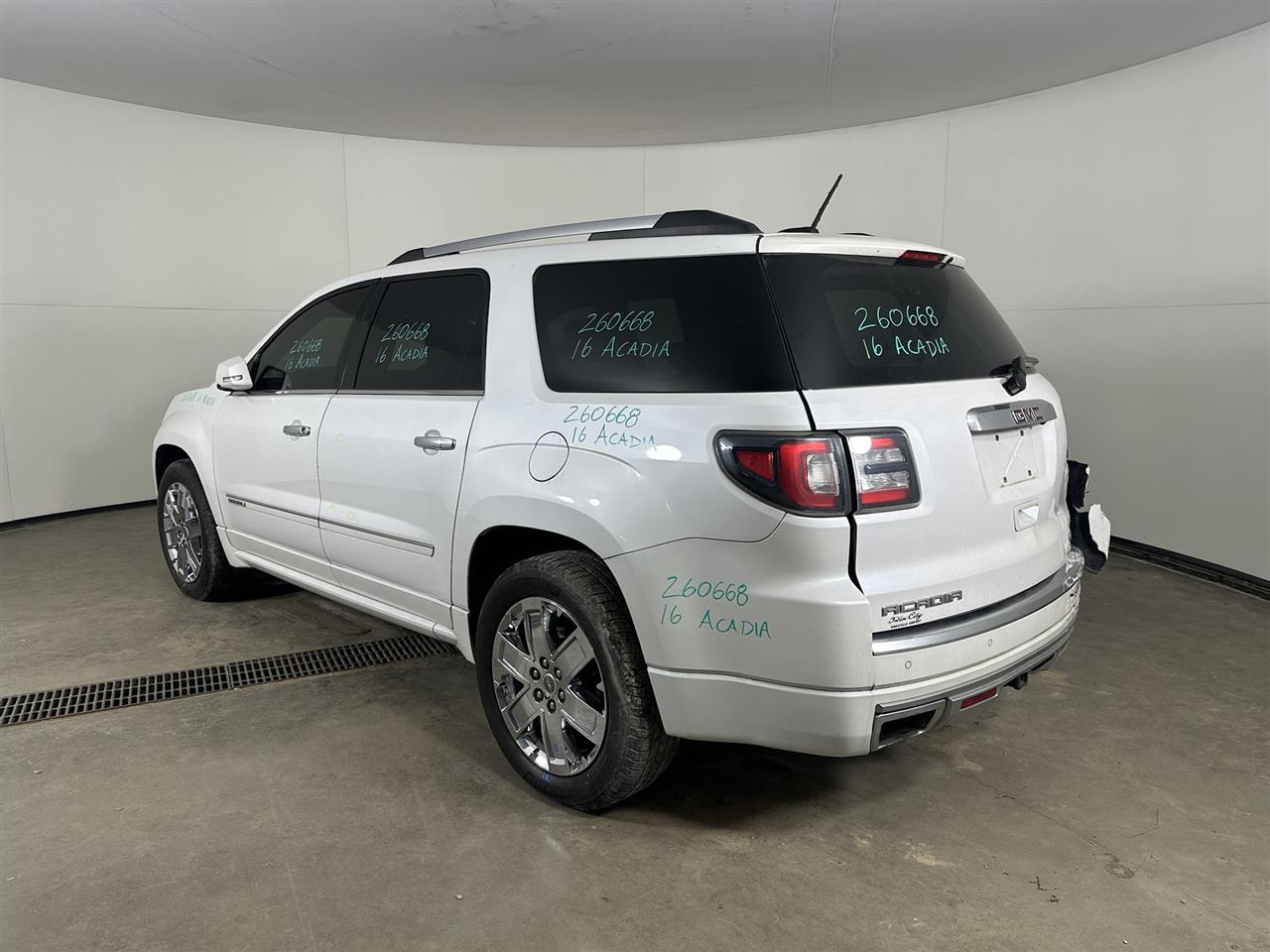 Vehicle/115533_03.jpg