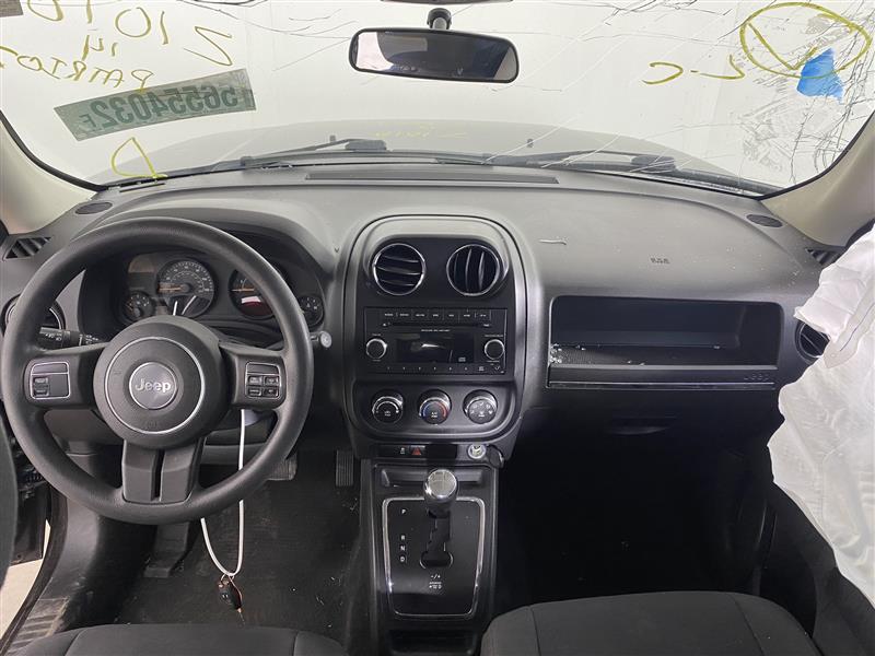 Vehicle/69507_10.jpg