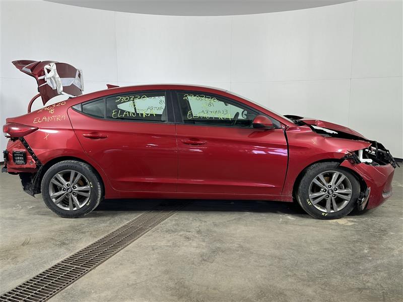 Vehicle/75942_06.jpg