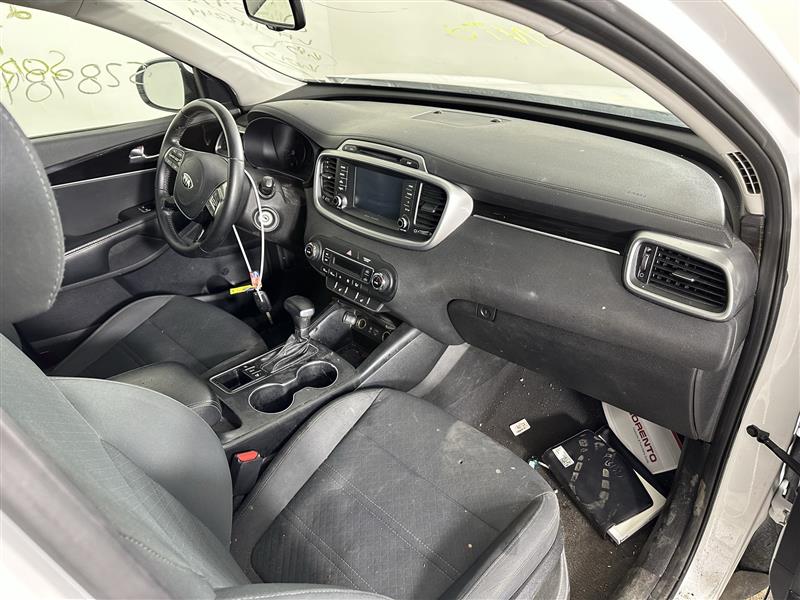 Vehicle/80574_08.jpg