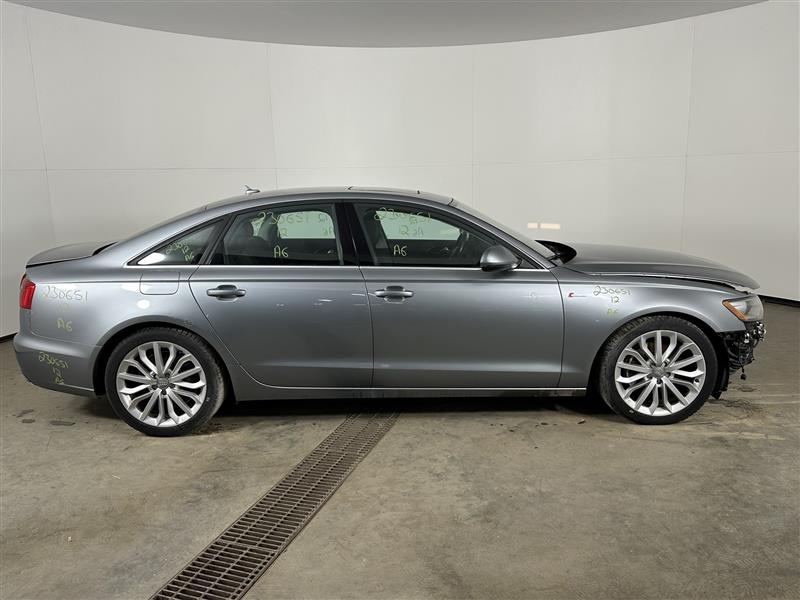 Vehicle/80710_05.jpg