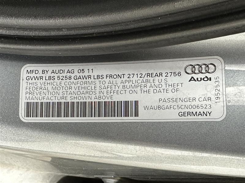 Vehicle/80710_07.jpg