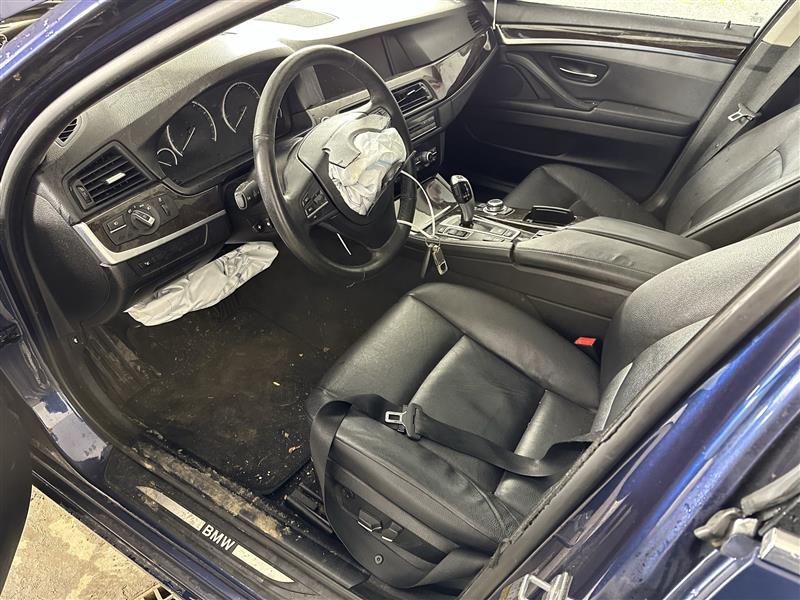 Vehicle/81278_08.jpg