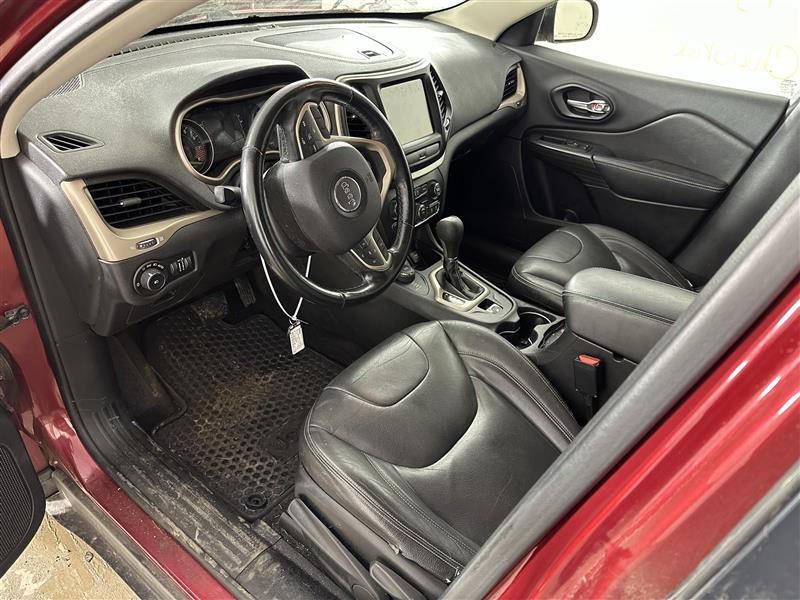 Vehicle/82161_08.jpg