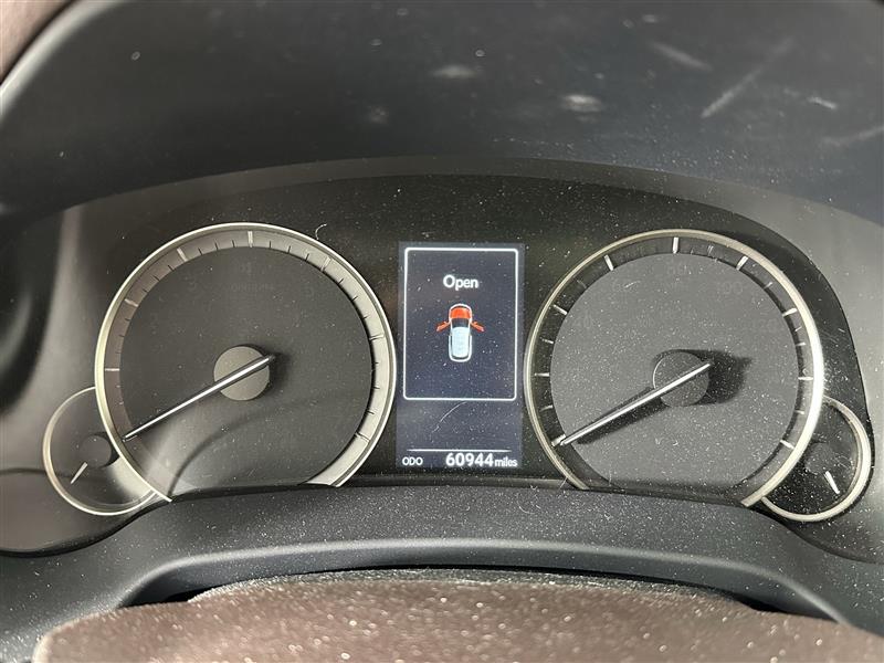 Vehicle/82294_09.jpg