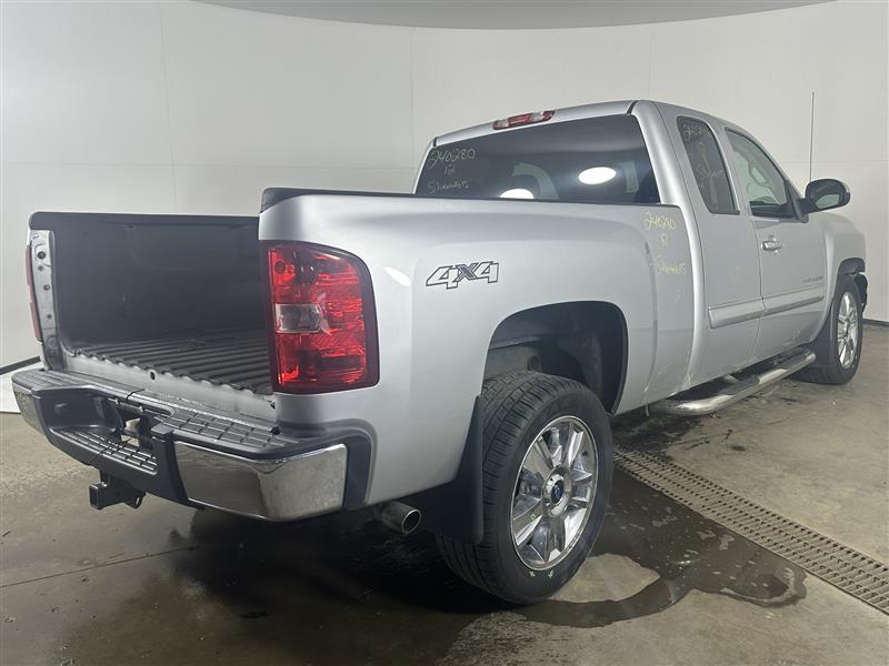 Vehicle/86136_04.jpg