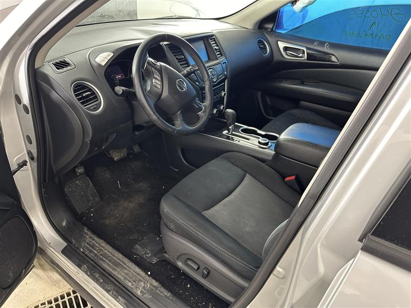 Vehicle/87224_08.jpg