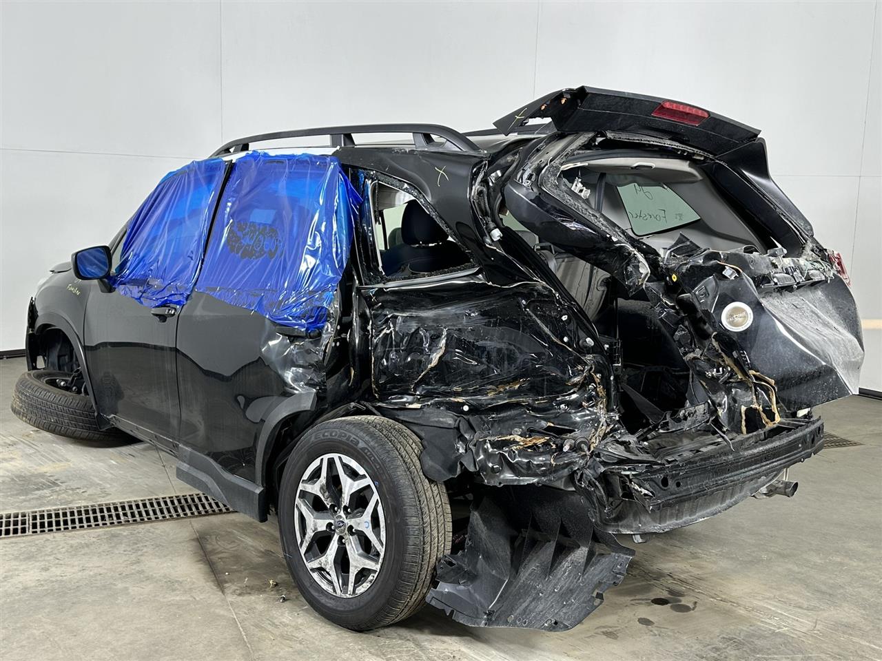 Vehicle/90562_03.jpg