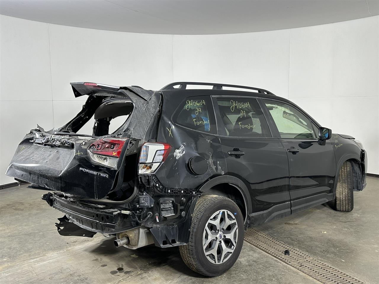Vehicle/90562_04.jpg