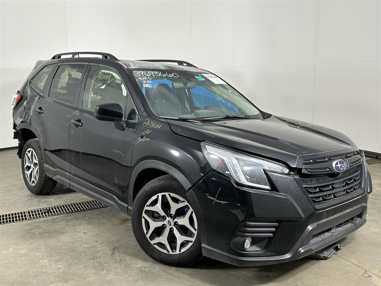 Vehicle/90562_06.jpg
