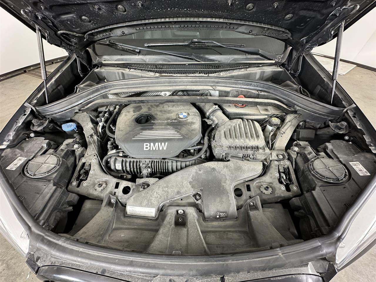 Vehicle/91718_08.jpg