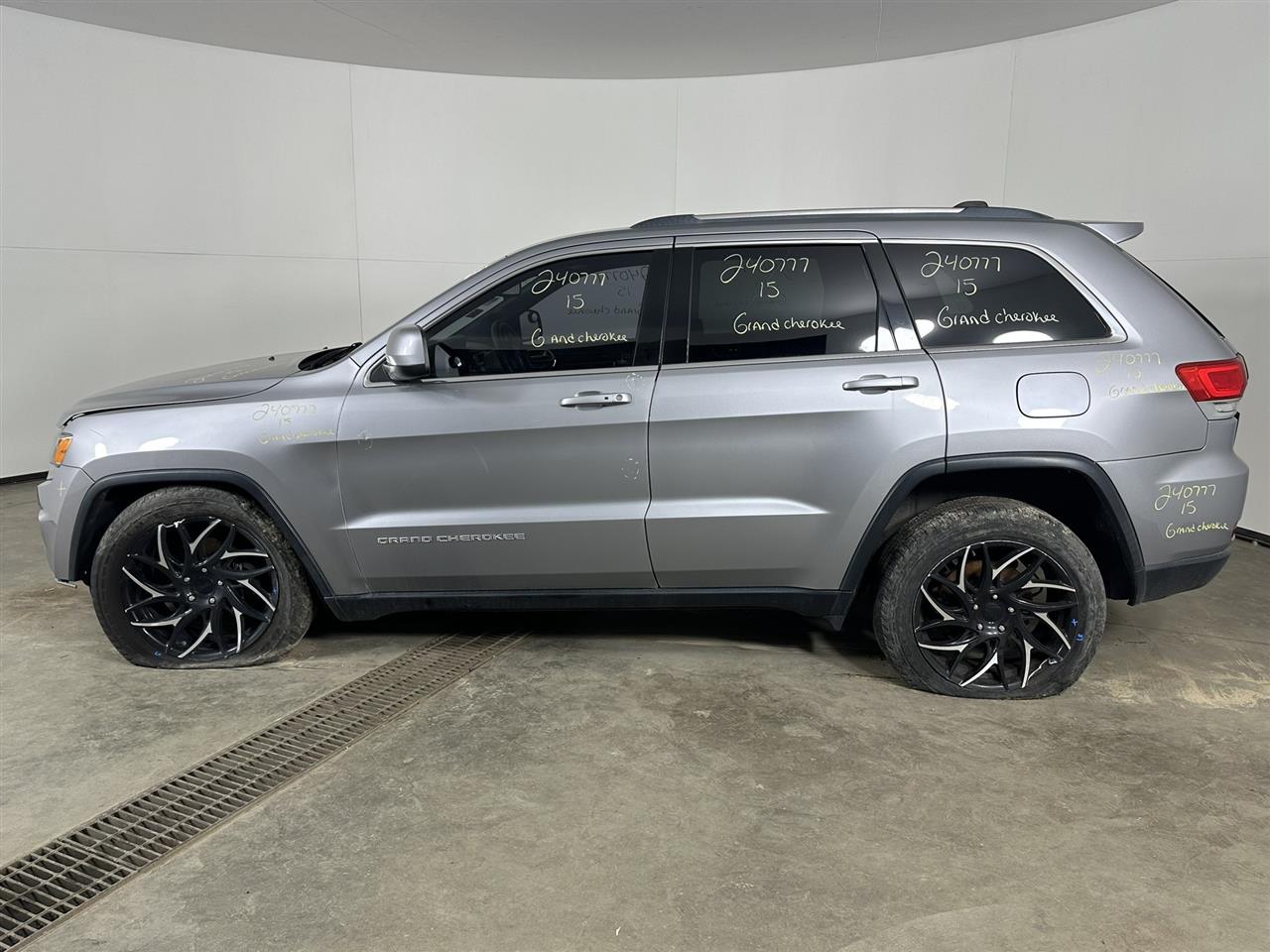 Vehicle/92806_02.jpg