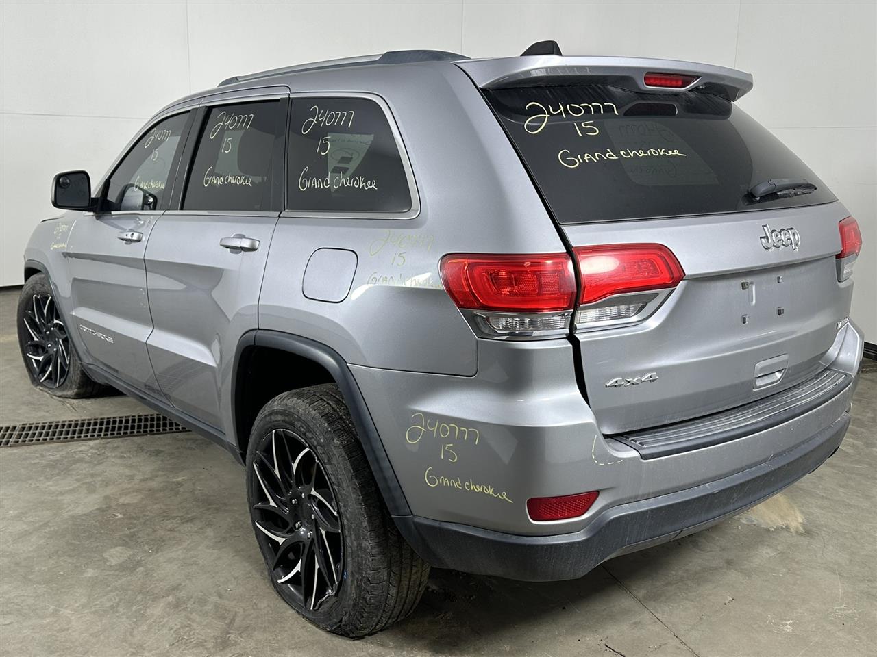 Vehicle/92806_03.jpg