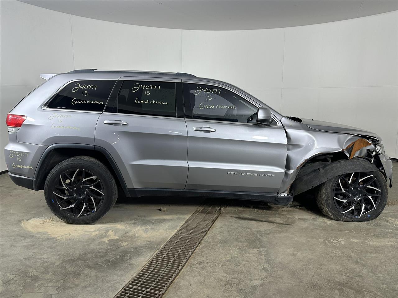 Vehicle/92806_05.jpg