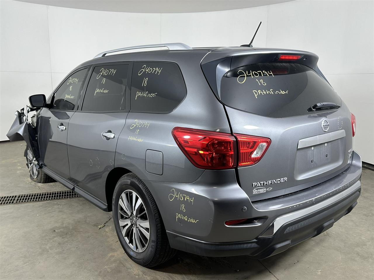 Vehicle/93027_03.jpg