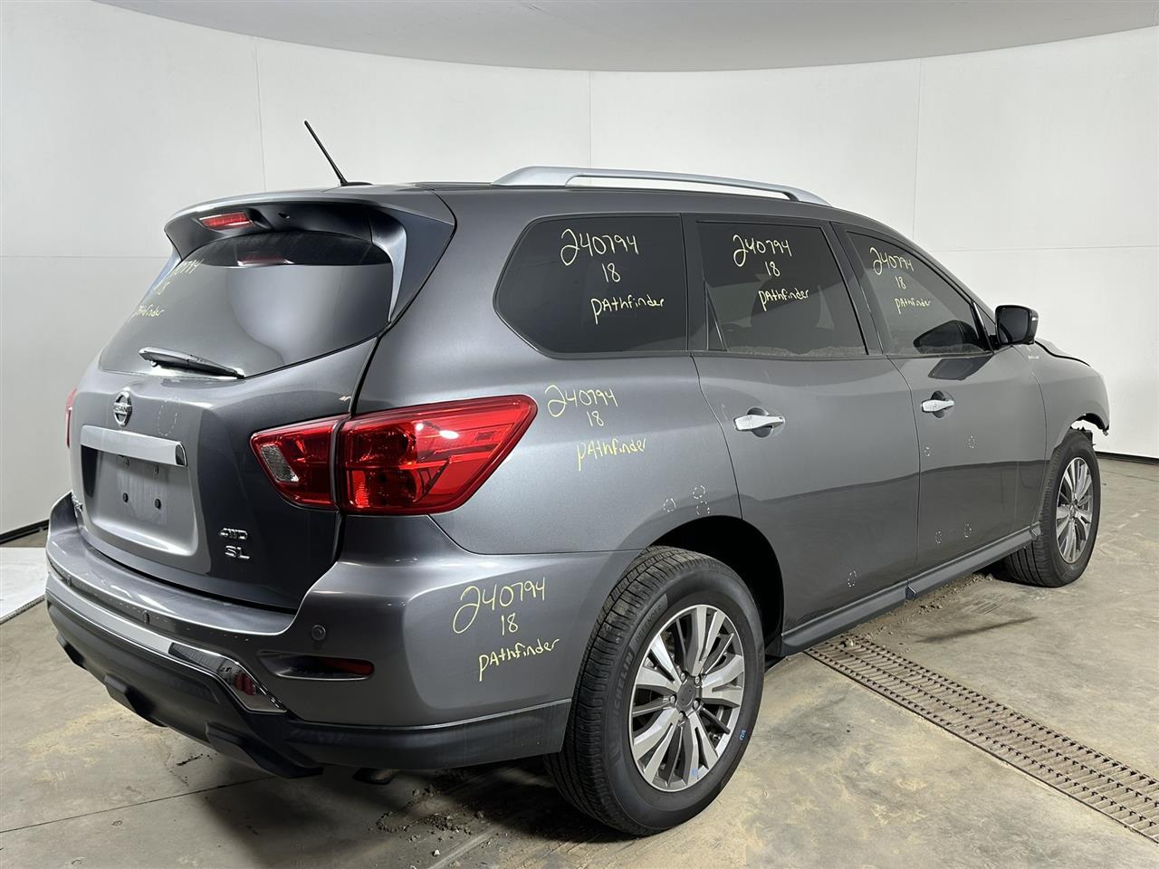 Vehicle/93027_04.jpg