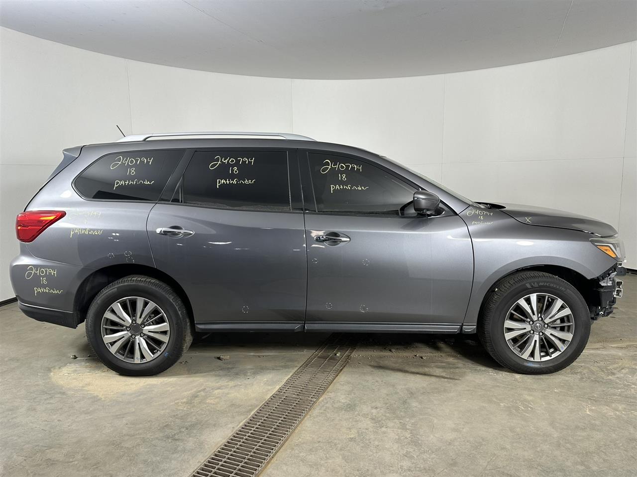 Vehicle/93027_05.jpg