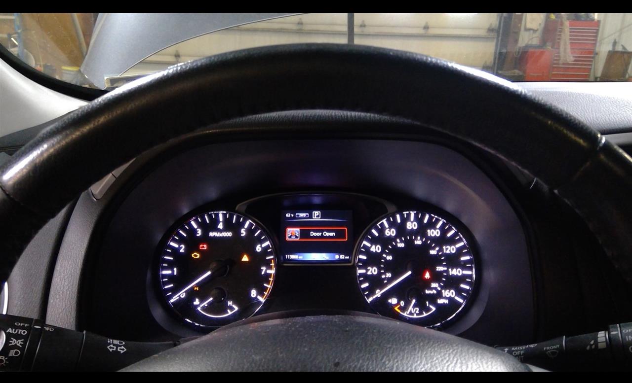 Vehicle/93027_09.jpg