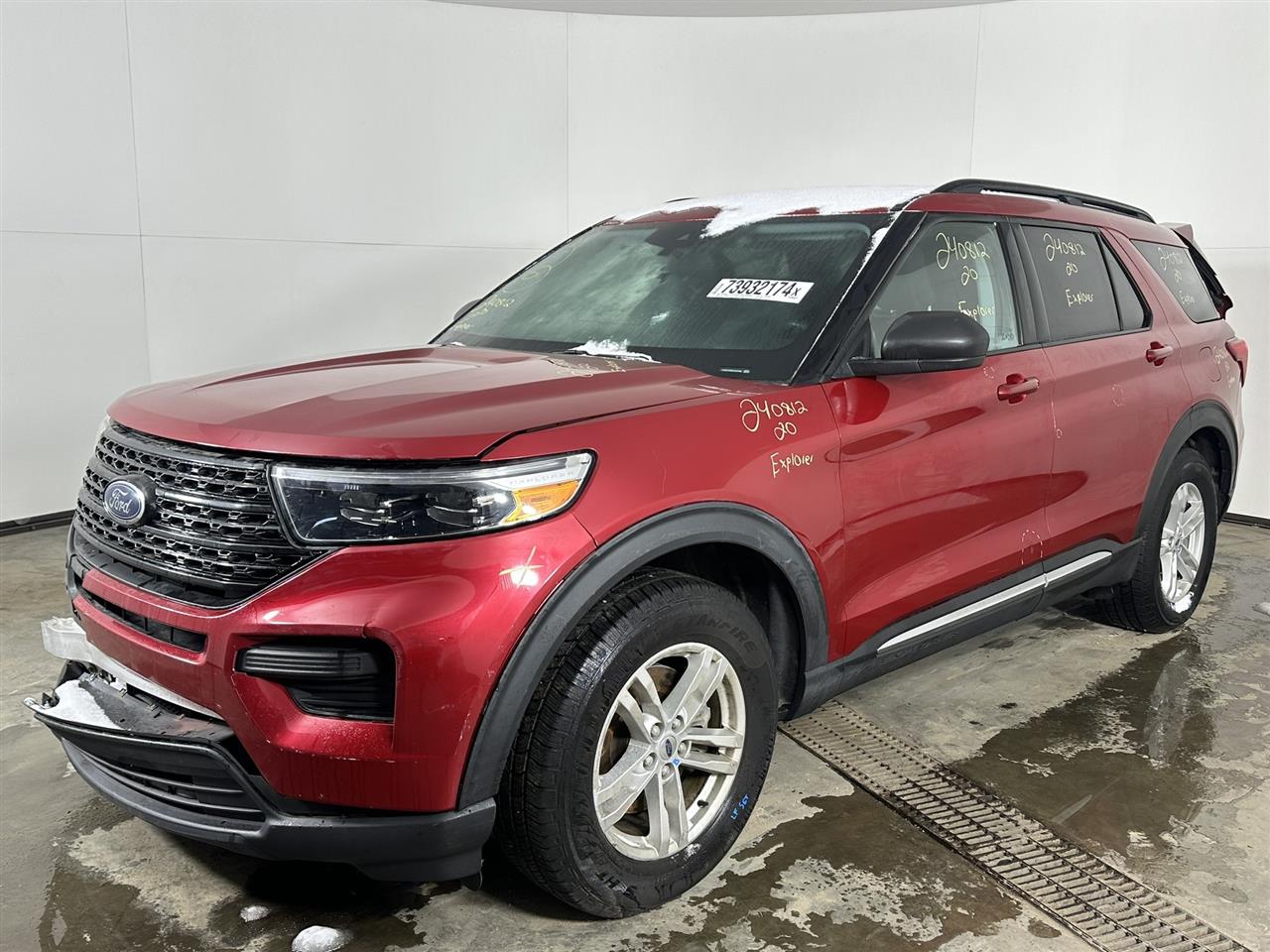 Vehicle/93212_01.jpg